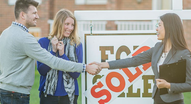 Why Working with a Local Real Estate Professional Makes All the Difference | Simplifying The Market